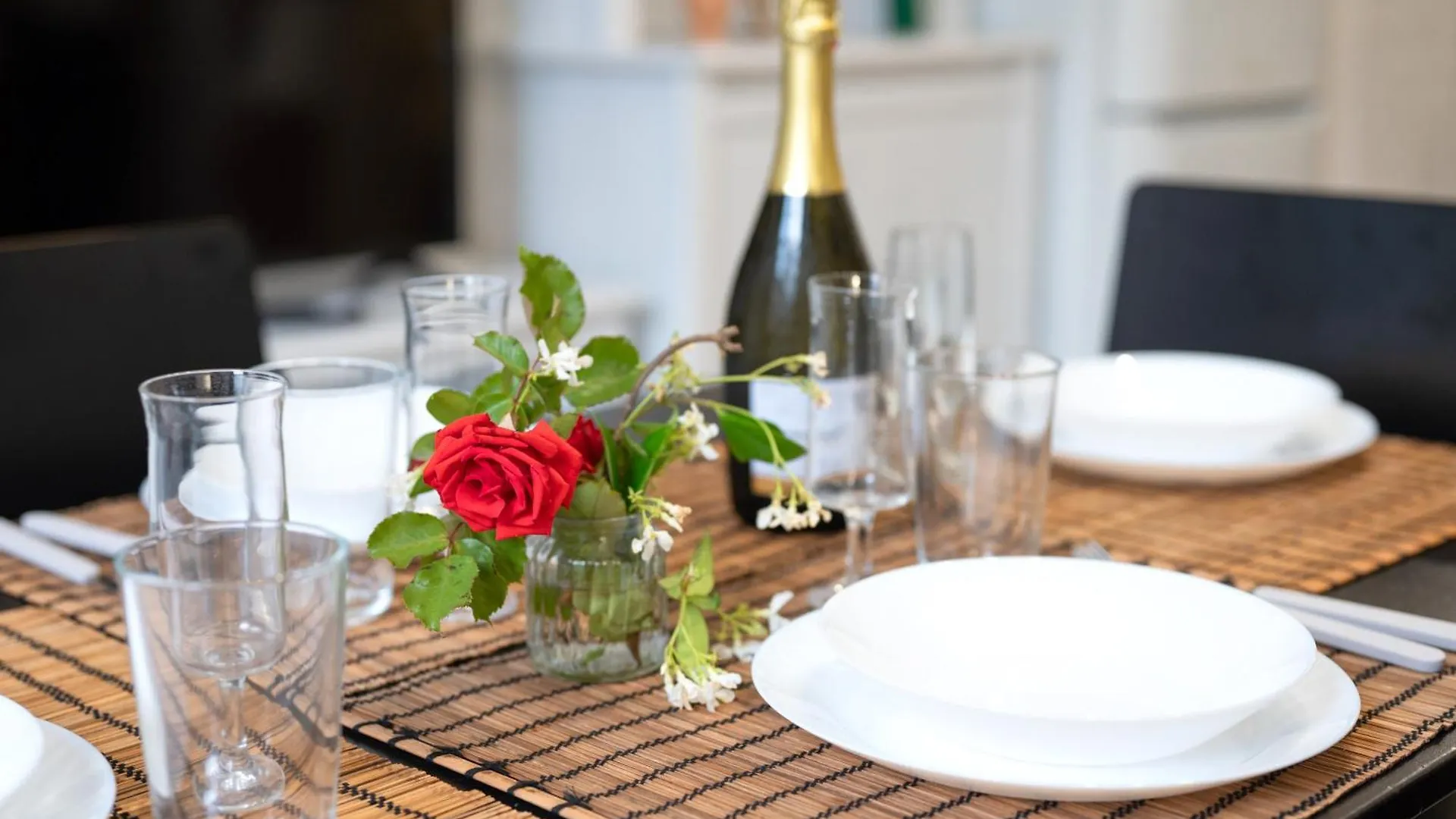 Jasmine Apartment - Relax And Comfort In Bari